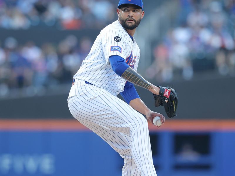 Jul 30, 2024; New York City, New York, USA; New York Mets starting pitcher Sean Manaea (59) pitches against the Minnesota Twins during the first inning at Citi Field. Mandatory Credit: Brad Penner-USA TODAY Sports