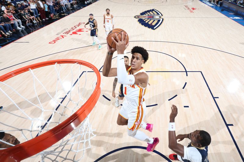 CHICAGO, IL - NOVEMBER 3: Jalen Johnson #1 of the Atlanta Hawks drives to the basket during the game against the New Orleans Pelicans on November 3, 2024 at United Center in Chicago, Illinois. NOTE TO USER: User expressly acknowledges and agrees that, by downloading and or using this photograph, User is consenting to the terms and conditions of the Getty Images License Agreement. Mandatory Copyright Notice: Copyright 2024 NBAE (Photo by Jeff Haynes/NBAE via Getty Images)