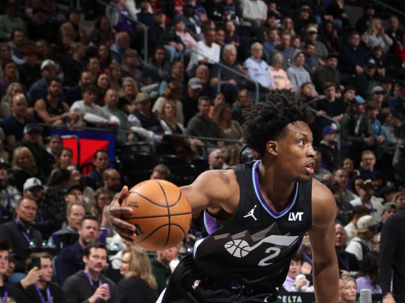 SALT LAKE CITY, UT - MARCH 3: Collin Sexton #2 of the Utah Jazz drives to the basket during the game against the Detroit Pistons  on March 3, 2025 at Delta Center in Salt Lake City, Utah. NOTE TO USER: User expressly acknowledges and agrees that, by downloading and or using this Photograph, User is consenting to the terms and conditions of the Getty Images License Agreement. Mandatory Copyright Notice: Copyright 2025 NBAE (Photo by Melissa Majchrzak/NBAE via Getty Images)