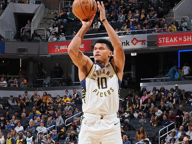 INDIANAPOLIS, IN - FEBRUARY 26: RayJ Dennis #10 of the Indiana Pacers three point basket during the game against the Toronto Raptors on February 26, 2025 at Gainbridge Fieldhouse in Indianapolis, Indiana. NOTE TO USER: User expressly acknowledges and agrees that, by downloading and or using this Photograph, user is consenting to the terms and conditions of the Getty Images License Agreement. Mandatory Copyright Notice: Copyright 2025 NBAE (Photo by Ron Hoskins/NBAE via Getty Images)