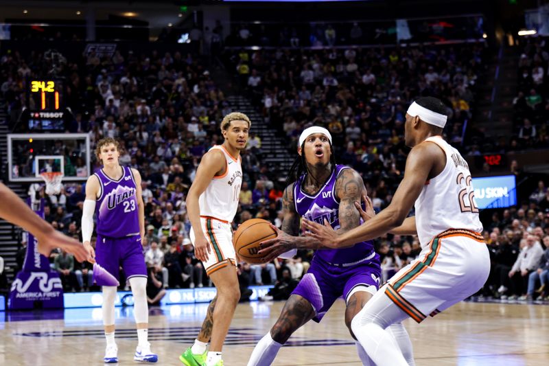 SALT LAKE CITY, UT - FEBRUARY 25: Jordan Clarkson #00 of the Utah Jazz handles the ball during the game against the San Antonio Spurs on February 25, 2024 at vivint.SmartHome Arena in Salt Lake City, Utah. NOTE TO USER: User expressly acknowledges and agrees that, by downloading and or using this Photograph, User is consenting to the terms and conditions of the Getty Images License Agreement. Mandatory Copyright Notice: Copyright 2024 NBAE (Photo by Chris Nicoll/NBAE via Getty Images)