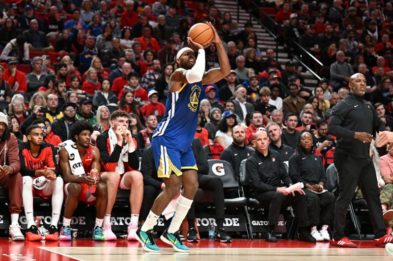 PORTLAND, OREGON - OCTOBER 23: Buddy Hield #7 of the Golden State Warriors shoots the ball against the Portland Trail Blazers during the third quarter at Moda Center on October 23, 2024 in Portland, Oregon. NOTE TO USER: User expressly acknowledges and agrees that, by downloading and or using this photograph, User is consenting to the terms and conditions of the Getty Images License Agreement. (Photo by Alika Jenner/Getty Images)