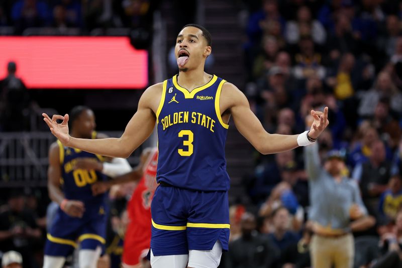 SAN FRANCISCO, CALIFORNIA - DECEMBER 02: Jordan Poole #3 of the Golden State Warriors reacts after he made a three-point basket against the Chicago Bulls at Chase Center on December 02, 2022 in San Francisco, California. NOTE TO USER: User expressly acknowledges and agrees that, by downloading and or using this photograph, User is consenting to the terms and conditions of the Getty Images License Agreement.  (Photo by Ezra Shaw/Getty Images)