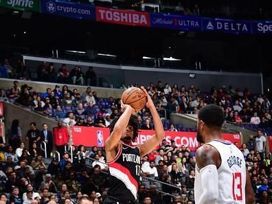 LOS ANGELES, CA - DECEMBER 11: Shaedon Sharpe #17 of the Portland Trail Blazers shoots the ball during the game against the LA Clippers on December 11, 2023 at Crypto.Com Arena in Los Angeles, California. NOTE TO USER: User expressly acknowledges and agrees that, by downloading and/or using this Photograph, user is consenting to the terms and conditions of the Getty Images License Agreement. Mandatory Copyright Notice: Copyright 2023 NBAE (Photo by Adam Pantozzi/NBAE via Getty Images)