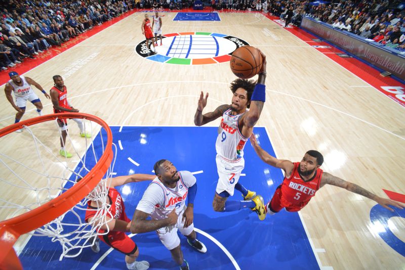 PHILADELPHIA, PA - NOVEMBER 27: Kelly Oubre Jr. #9 of the Philadelphia 76ers dunks the ball during the game against the Houston Rockets on November 27, 2024 at the Wells Fargo Center in Philadelphia, Pennsylvania NOTE TO USER: User expressly acknowledges and agrees that, by downloading and/or using this Photograph, user is consenting to the terms and conditions of the Getty Images License Agreement. Mandatory Copyright Notice: Copyright 2024 NBAE (Photo by Jesse D. Garrabrant/NBAE via Getty Images)