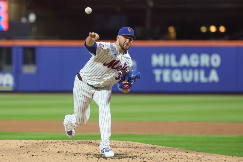 ..May 27, 2025; New York City, New York, USA; New York Mets starting pitcher Tylor Megill (38) delivers a pitch during the third inning against the Chicago White Sox at Citi Field. Mandatory Credit: Vincent Carchietta-Imagn Images