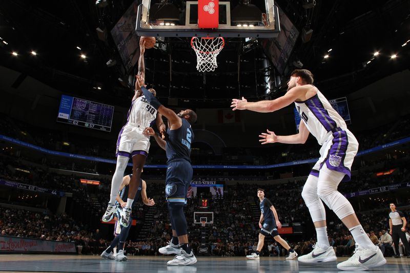 MEMPHIS, TN - JANUARY 29:  Harrison Barnes #40 of the Sacramento Kings drives to the basket during the game against the Memphis Grizzlies on January 29, 2024 at FedExForum in Memphis, Tennessee. NOTE TO USER: User expressly acknowledges and agrees that, by downloading and or using this photograph, User is consenting to the terms and conditions of the Getty Images License Agreement. Mandatory Copyright Notice: Copyright 2024 NBAE (Photo by Joe Murphy/NBAE via Getty Images)