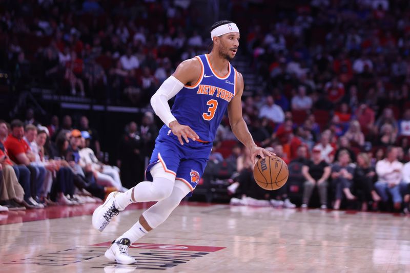 HOUSTON, TX - NOVEMBER 4: Josh Hart #3 of the New York Knicks dribbles the ball during the game against the Houston Rockets on November 4, 2024 at the Toyota Center in Houston, Texas. NOTE TO USER: User expressly acknowledges and agrees that, by downloading and or using this photograph, User is consenting to the terms and conditions of the Getty Images License Agreement. Mandatory Copyright Notice: Copyright 2024 NBAE (Photo by Michael Starghill Jr./NBAE via Getty Images)