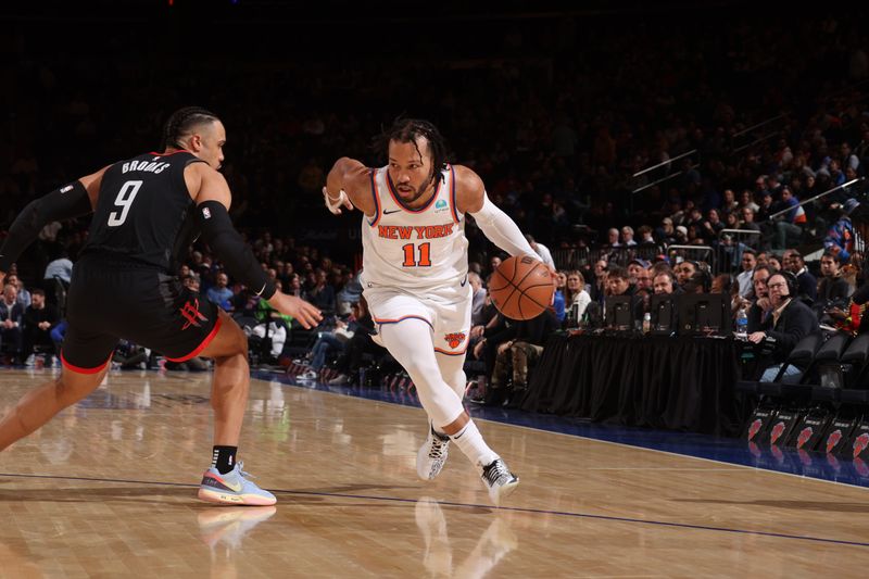 NEW YORK, NY - JANUARY 17: Jalen Brunson #11 of the New York Knicks drives to the basket during the game against the Houston Rockets on January 17, 2024 at Madison Square Garden in New York City, New York.  NOTE TO USER: User expressly acknowledges and agrees that, by downloading and or using this photograph, User is consenting to the terms and conditions of the Getty Images License Agreement. Mandatory Copyright Notice: Copyright 2024 NBAE  (Photo by Nathaniel S. Butler/NBAE via Getty Images)