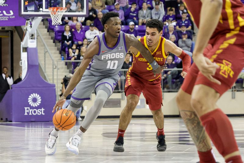 Jan 7, 2023; Fort Worth, Texas, USA; TCU Horned Frogs guard Damion Baugh (10) drives to the basket during the first half against the Iowa State Cyclones at Ed and Rae Schollmaier Arena. Mandatory Credit: Andrew Dieb-USA TODAY Sports