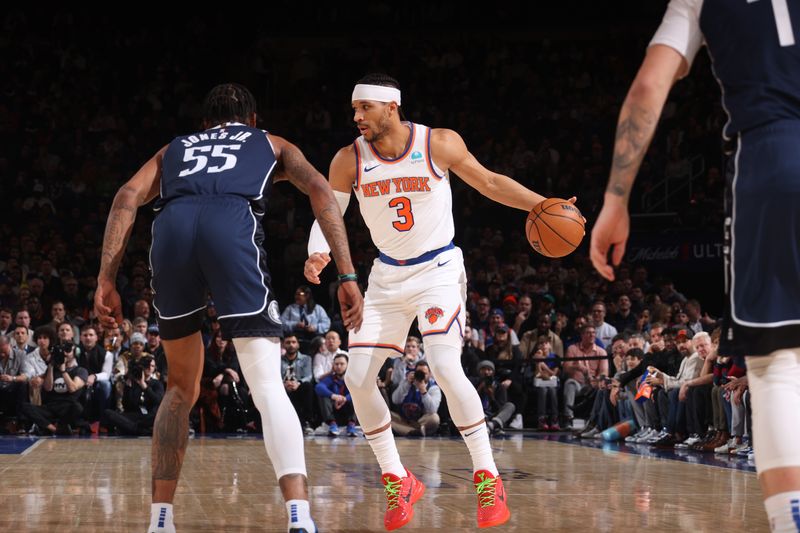 NEW YORK, NY - FEBRUARY 8: Josh Hart #3 of the New York Knicks dribbles the ball during the game against the Dallas Mavericks on February 8, 2024 at Madison Square Garden in New York City, New York.  NOTE TO USER: User expressly acknowledges and agrees that, by downloading and or using this photograph, User is consenting to the terms and conditions of the Getty Images License Agreement. Mandatory Copyright Notice: Copyright 2024 NBAE  (Photo by Nathaniel S. Butler/NBAE via Getty Images)