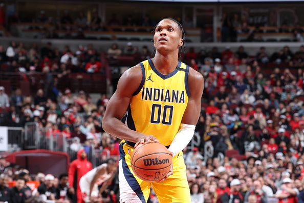 CHICAGO, IL - DECEMBER 28: Bennedict Mathurin #00 of the Indiana Pacers shoots a free throw during the game against the Chicago Bulls on December 28, 2023 at United Center in Chicago, Illinois. NOTE TO USER: User expressly acknowledges and agrees that, by downloading and or using this photograph, User is consenting to the terms and conditions of the Getty Images License Agreement. Mandatory Copyright Notice: Copyright 2023 NBAE (Photo by Jeff Haynes/NBAE via Getty Images)