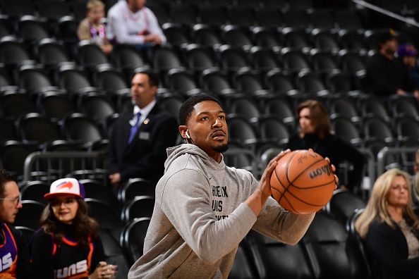 PHOENIX, AZ - JANUARY  1: Bradley Beal #3 of the Phoenix Suns warms up before the game against the Portland Trail Blazers on January 1, 2024 at Footprint Center in Phoenix, Arizona. NOTE TO USER: User expressly acknowledges and agrees that, by downloading and or using this photograph, user is consenting to the terms and conditions of the Getty Images License Agreement. Mandatory Copyright Notice: Copyright 2024 NBAE (Photo by Kate Frese/NBAE via Getty Images)