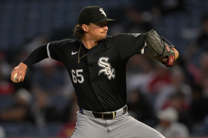 Sep 17, 2024; Anaheim, California, USA;  Chicago White Sox starting pitcher Davis Martin (65) delivers to the plate in the second inning against the Los Angeles Angels at Angel Stadium. Mandatory Credit: Jayne Kamin-Oncea-Imagn Images