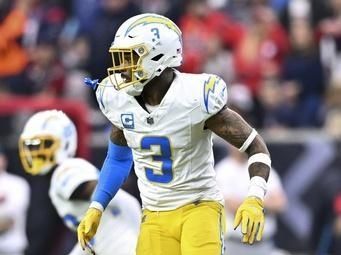 Los Angeles Chargers safety Derwin James Jr. (3) defends in coverage in the first half against the Houston Texans during an NFL wild-card playoff football game, Saturday, Jan. 11, 2025, in Houston The Texans defeated the Chargers 32-12. (AP Photo/Maria Lysaker)