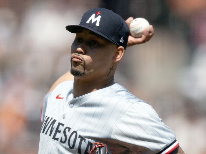 Jul 14, 2024; San Francisco, California, USA; Minnesota Twins pitcher Jhoan Duran (59) pitches against the San Francisco Giants during the ninth inning at Oracle Park. Mandatory Credit: D. Ross Cameron-USA TODAY Sports