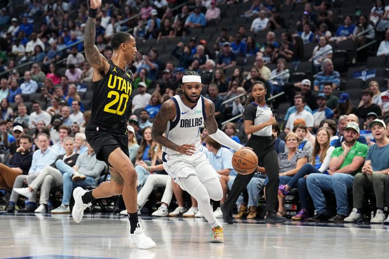 DALLAS, TX - OCTOBER 10: Jaden Hardy #1 of the Dallas Mavericks drives to the basket during the game against the Utah Jazz on October 10, 2024 at American Airlines Center in Dallas, Texas. NOTE TO USER: User expressly acknowledges and agrees that, by downloading and or using this photograph, User is consenting to the terms and conditions of the Getty Images License Agreement. Mandatory Copyright Notice: Copyright 2024 NBAE (Photo by Glenn James/NBAE via Getty Images)