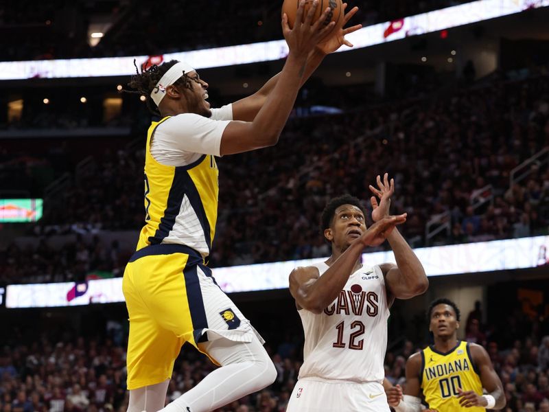 CLEVELAND, OH - MAY 4: Myles Turner #33 of the Indiana Pacers drives to the basket during the game against the Cleveland Cavaliers  during Round 2 Game 1 of the 2025 NBA Playoffs on May 4, 2025 at Rocket Mortgage FieldHouse in Cleveland, Ohio. NOTE TO USER: User expressly acknowledges and agrees that, by downloading and/or using this Photograph, user is consenting to the terms and conditions of the Getty Images License Agreement. Mandatory Copyright Notice: Copyright 2025 NBAE (Photo by  Lauren Leigh Bacho/NBAE via Getty Images)