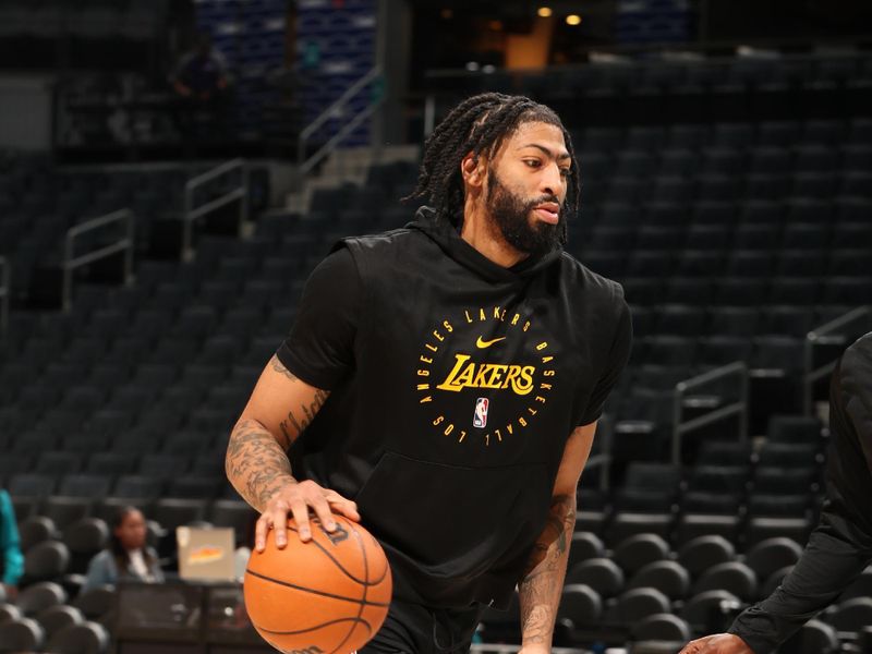 CHARLOTTE, NC - JANUARY 27:  Anthony Davis #3 of the Los Angeles Lakers warms up before the game against the Charlotte Hornets  on January 27, 2025 at Spectrum Center in Charlotte, North Carolina. NOTE TO USER: User expressly acknowledges and agrees that, by downloading and or using this photograph, User is consenting to the terms and conditions of the Getty Images License Agreement. Mandatory Copyright Notice: Copyright 2025 NBAE (Photo by Kent Smith/NBAE via Getty Images)