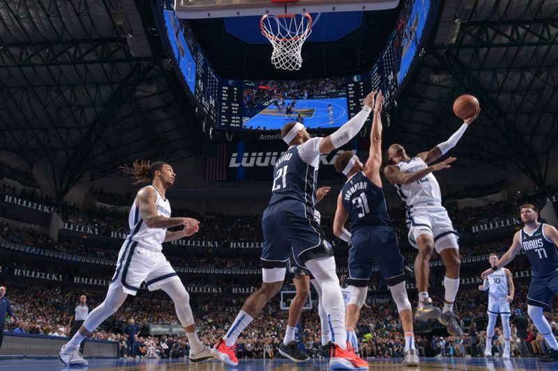 DALLAS, TX - DECEMBER 3: Ja Morant #12 of the Memphis Grizzlies shoots the ball during the game against the Dallas Mavericks during a Emirates NBA Cup game on December 3, 2024 at American Airlines Center in Dallas, Texas. NOTE TO USER: User expressly acknowledges and agrees that, by downloading and or using this photograph, User is consenting to the terms and conditions of the Getty Images License Agreement. Mandatory Copyright Notice: Copyright 2024 NBAE (Photo by Glenn James/NBAE via Getty Images)