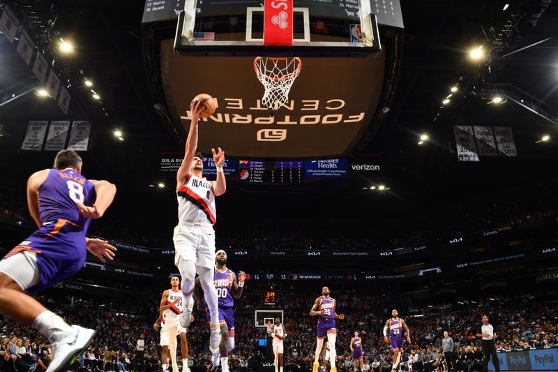 PHOENIX, AZ - NOVEMBER 2: Deni Avdija #8 of the Portland Trail Blazers shoots the ball during the game against the Phoenix Suns on November 2, 2024 at Footprint Center in Phoenix, Arizona. NOTE TO USER: User expressly acknowledges and agrees that, by downloading and or using this photograph, user is consenting to the terms and conditions of the Getty Images License Agreement. Mandatory Copyright Notice: Copyright 2024 NBAE (Photo by Barry Gossage/NBAE via Getty Images)