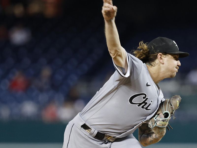 Sep 18, 2023; Washington, District of Columbia, USA; Chicago White Sox starting pitcher Mike Clevinger (52) pitches against the Washington Nationals during the first inning at Nationals Park. Mandatory Credit: Geoff Burke-USA TODAY Sports