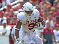 Texas Longhorns Set to Dominate Kentucky Wildcats: Eyes on Star Performer