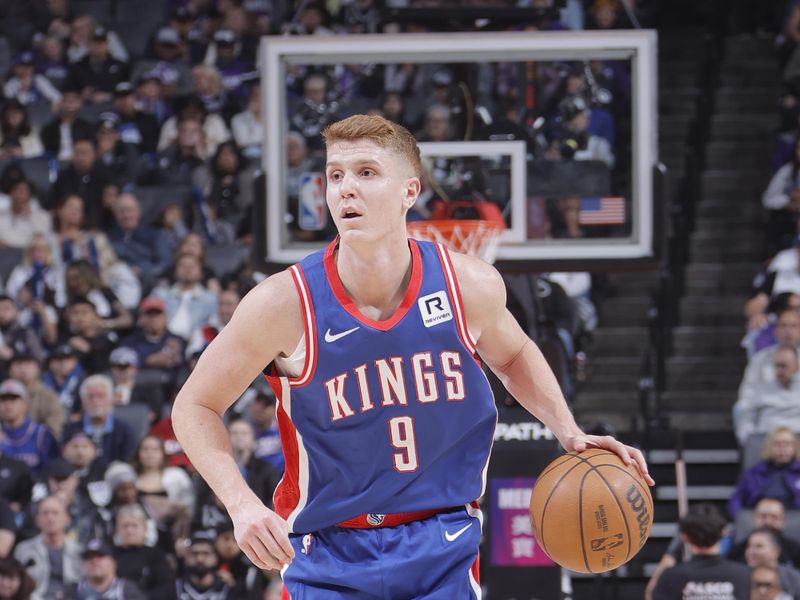 SACRAMENTO, CA - NOVEMBER 16: Kevin Huerter #9 of the Sacramento Kings dribbles the ball during the game against the Utah Jazz on November 16, 2024 at Golden 1 Center in Sacramento, California. NOTE TO USER: User expressly acknowledges and agrees that, by downloading and or using this Photograph, user is consenting to the terms and conditions of the Getty Images License Agreement. Mandatory Copyright Notice: Copyright 2024 NBAE (Photo by Rocky Widner/NBAE via Getty Images)