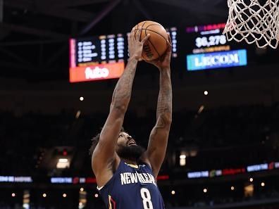 CLEVELAND, OH - DECEMBER 21: Naji Marshall #8 of the New Orleans Pelicans drives to the basket during the game against the Cleveland Cavaliers on December 21, 2023 at Rocket Mortgage FieldHouse in Cleveland, Ohio. NOTE TO USER: User expressly acknowledges and agrees that, by downloading and/or using this Photograph, user is consenting to the terms and conditions of the Getty Images License Agreement. Mandatory Copyright Notice: Copyright 2023 NBAE (Photo by  Lauren Leigh Bacho/NBAE via Getty Images)