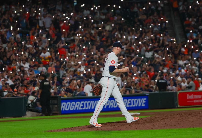 Jul 11, 2024; Houston, Texas, USA; Houston Astros relief pitcher Ryan Pressly (55) comes into the game against the Miami Marlins in the eighth inning at Minute Maid Park. Mandatory Credit: Thomas Shea-USA TODAY Sports