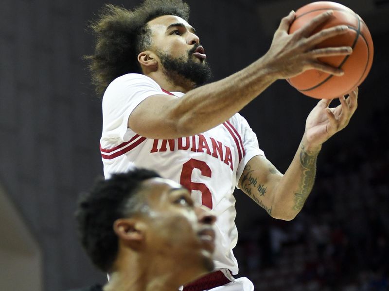 Indiana Hoosiers Dominate Wildcats with DeVries' Dazzling Display