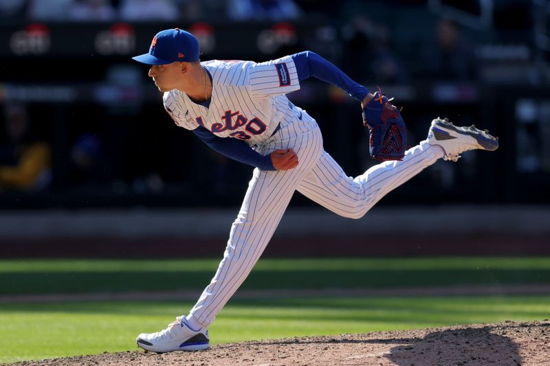Mar 29, 2026; New York City, New York, USA; New York Mets relief pitcher Luke Weaver (30) follows through on a pitch against the Pittsburgh Pirates during the ninth inning at Citi Field. Mandatory Credit: Brad Penner-Imagn Images Mar 29, 2026; New York City, New York, USA; New York Mets relief pitcher Luke Weaver (30) follows through on a pitch against the Pittsburgh Pirates during the ninth inning at Citi Field. Mandatory Credit: Brad Penner-Imagn Images