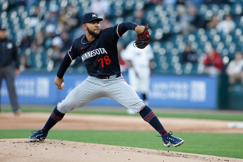 Apr 30, 2024; Chicago, Illinois, USA; Minnesota Twins starting pitcher Simeon Woods Richardson (78) delivers a pitch against the Chicago White Sox during the first inning at Guaranteed Rate Field. Mandatory Credit: Kamil Krzaczynski-USA TODAY Sports