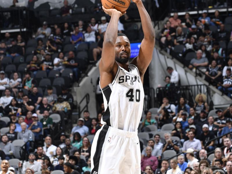 SAN ANTONIO, TX - NOVEMBER 7: Harrison Barnes #40 of the San Antonio Spurs shoots a three point basket during the game against the Portland Trail Blazers on November 7, 2024 at the Frost Bank Center in San Antonio, Texas. NOTE TO USER: User expressly acknowledges and agrees that, by downloading and or using this photograph, user is consenting to the terms and conditions of the Getty Images License Agreement. Mandatory Copyright Notice: Copyright 2024 NBAE (Photos by Logan Riely/NBAE via Getty Images)