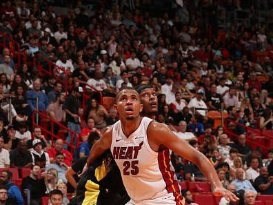 MIAMI, FL - DECEMBER 2: Orlando Robinson #25 of the Miami Heat boxes out during the game on December 2, 2023 at Kaseya Center in Miami, Florida. NOTE TO USER: User expressly acknowledges and agrees that, by downloading and or using this Photograph, user is consenting to the terms and conditions of the Getty Images License Agreement. Mandatory Copyright Notice: Copyright 2023 NBAE (Photo by Issac Baldizon/NBAE via Getty Images)