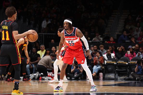 WASHINGTON, DC -? DECEMBER 31: Delon Wright #55 of the Washington Wizards plays defense during the game against the Atlanta Hawks on December 31, 2023 at Capital One Arena in Washington, DC. NOTE TO USER: User expressly acknowledges and agrees that, by downloading and or using this Photograph, user is consenting to the terms and conditions of the Getty Images License Agreement. Mandatory Copyright Notice: Copyright 2023 NBAE (Photo by Stephen Gosling/NBAE via Getty Images)