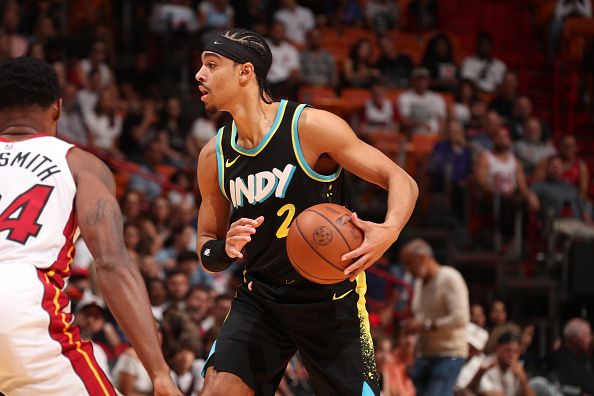 MIAMI, FL - DECEMBER 2: Andrew Nembhard #2 of the Indiana Pacers handles the ball during the game against the Miami Heat on December 2, 2023 at Kaseya Center in Miami, Florida. NOTE TO USER: User expressly acknowledges and agrees that, by downloading and or using this Photograph, user is consenting to the terms and conditions of the Getty Images License Agreement. Mandatory Copyright Notice: Copyright 2023 NBAE (Photo by Issac Baldizon/NBAE via Getty Images)