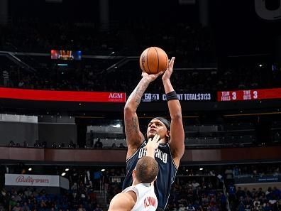 ORLANDO, FL - NOVEMBER 21: Paolo Banchero #5 of the Orlando Magic shoots the ball during the game against the Toronto Raptors during the In-Season Tournament on November 21, 2023 at Amway Center in Orlando, Florida. NOTE TO USER: User expressly acknowledges and agrees that, by downloading and or using this photograph, User is consenting to the terms and conditions of the Getty Images License Agreement. Mandatory Copyright Notice: Copyright 2023 NBAE (Photo by Fernando Medina/NBAE via Getty Images)