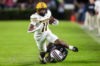 Can the South Carolina Gamecocks Outmaneuver the Missouri Tigers in a Close Contest?