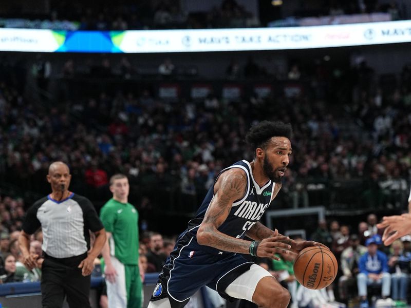 DALLAS, TX - JANUARY 22: Derrick Jones Jr. #55 of the Dallas Mavericks drives to the basket during the game against the Boston Celtics on January 22, 2024 at the American Airlines Center in Dallas, Texas. NOTE TO USER: User expressly acknowledges and agrees that, by downloading and or using this photograph, User is consenting to the terms and conditions of the Getty Images License Agreement. Mandatory Copyright Notice: Copyright 2024 NBAE (Photo by Glenn James/NBAE via Getty Images)