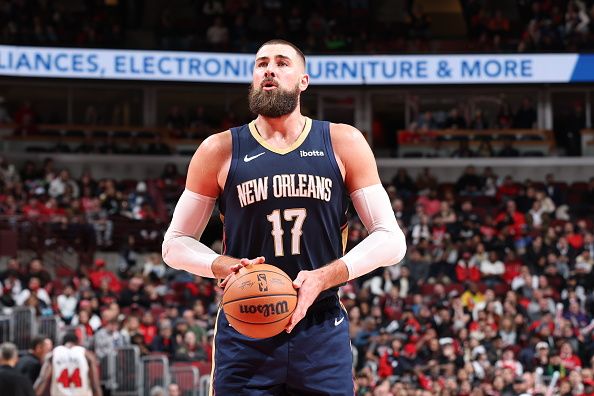 CHICAGO, IL - DECEMBER 2: Jonas Valanciunas #17 of the New Orleans Pelicans prepares to shoot a free throw during the game on December 2, 2023 at United Center in Chicago, Illinois. NOTE TO USER: User expressly acknowledges and agrees that, by downloading and or using this photograph, User is consenting to the terms and conditions of the Getty Images License Agreement. Mandatory Copyright Notice: Copyright 2023 NBAE (Photo by Jeff Haynes/NBAE via Getty Images)