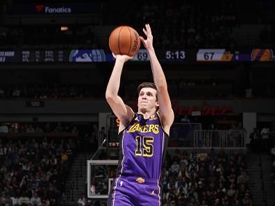MINNEAPOLIS, MN -  DECEMBER 30: Austin Reaves #15 of the Los Angeles Lakers shoots the ball during the game against the Minnesota Timberwolves on December 30, 2023 at Target Center in Minneapolis, Minnesota. NOTE TO USER: User expressly acknowledges and agrees that, by downloading and or using this Photograph, user is consenting to the terms and conditions of the Getty Images License Agreement. Mandatory Copyright Notice: Copyright 2023 NBAE (Photo by David Sherman/NBAE via Getty Images)