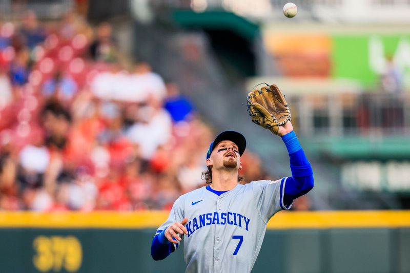 Aug 16, 2024; Cincinnati, Ohio, USA; Kansas City Royals shortstop Bobby Witt Jr. (7) catches a pop up hit by Cincinnati Reds third baseman Noelvi Marte (not pictured) in the third inning at Great American Ball Park. Mandatory Credit: Katie Stratman-USA TODAY Sports