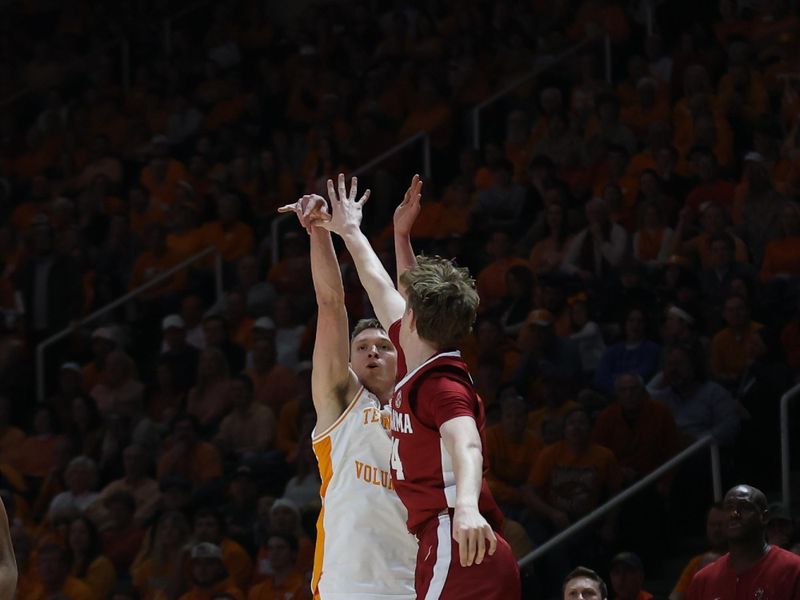 Jan 20, 2024; Knoxville, Tennessee, USA; Tennessee Volunteers guard Dalton Knecht (3) shoots a three-point shot against the Alabama Crimson Tide during the first half at Thompson-Boling Arena at Food City Center. Mandatory Credit: Randy Sartin-USA TODAY Sports