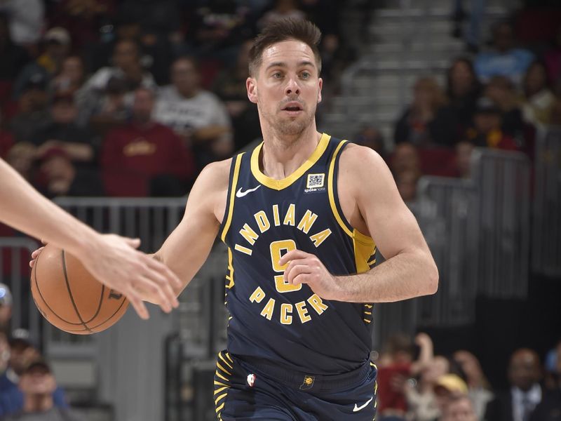 CLEVELAND, OH - APRIL 13: T.J. McConnell #9 of the Indiana Pacers dribbles the ball during the game against the Cleveland Cavaliers  on April 13, 2025 at Rocket Arena in Cleveland, Ohio. NOTE TO USER: User expressly acknowledges and agrees that, by downloading and/or using this Photograph, user is consenting to the terms and conditions of the Getty Images License Agreement. Mandatory Copyright Notice: Copyright 2025 NBAE (Photo by David Liam Kyle/NBAE via Getty Images)