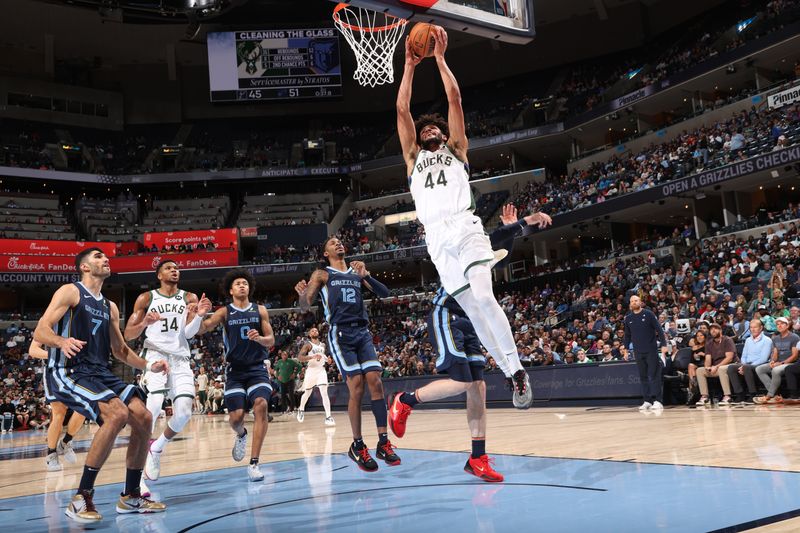 MEMPHIS, TN - OCTOBER 31: Andre Jackson Jr. #44 of the Milwaukee Bucks dunks the ball during the game against the Memphis Grizzlies on October 31, 2024 at FedExForum in Memphis, Tennessee. NOTE TO USER: User expressly acknowledges and agrees that, by downloading and or using this photograph, User is consenting to the terms and conditions of the Getty Images License Agreement. Mandatory Copyright Notice: Copyright 2024 NBAE (Photo by Joe Murphy/NBAE via Getty Images)