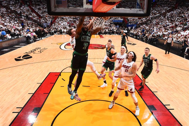 MIAMI, FL - APRIL 27: Jaylen Brown #7 of the Boston Celtics dunks the ball during the game against the Miami Heat during Round 1 Game 3 of the 2024 NBA Playoffs on April 27, 2024 at Kaseya Center in Miami, Florida. NOTE TO USER: User expressly acknowledges and agrees that, by downloading and or using this Photograph, user is consenting to the terms and conditions of the Getty Images License Agreement. Mandatory Copyright Notice: Copyright 2024 NBAE (Photo by Brian Babineau/NBAE via Getty Images)