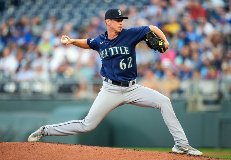 Mariners Outshine Rays with a Stellar Third Inning Performance