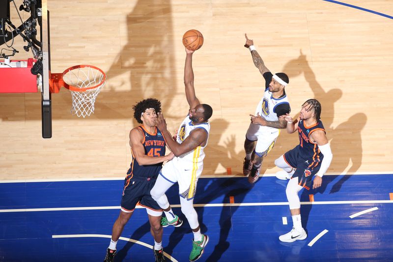 NEW YORK, NY - FEBRUARY 29: Draymond Green #23 of the Golden State Warriors drives to the basket during the game against the New York Knicks on January 29, 2024 at Madison Square Garden in New York City, New York.  NOTE TO USER: User expressly acknowledges and agrees that, by downloading and or using this photograph, User is consenting to the terms and conditions of the Getty Images License Agreement. Mandatory Copyright Notice: Copyright 2024 NBAE  (Photo by Nathaniel S. Butler/NBAE via Getty Images)