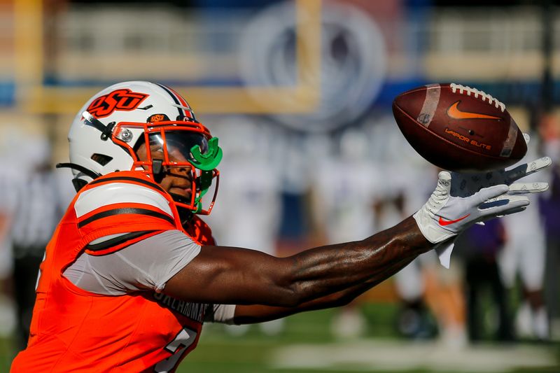 Sep 2, 2023; Stillwater, Oklahoma, USA; Oklahoma State's Jaden Nixon (3) warms up before an NCAA football game between Oklahoma State and Central Arkansas at Boone Pickens Stadium. Mandatory Credit: Nathan J. Fish-USA TODAY Sports